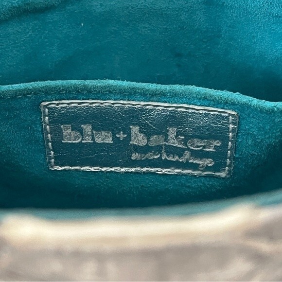 Chic Metallic Genuine Python Crossbody Bag - Picture 4 of 13